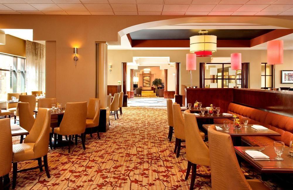 Sheraton Old Town Hotel 3*